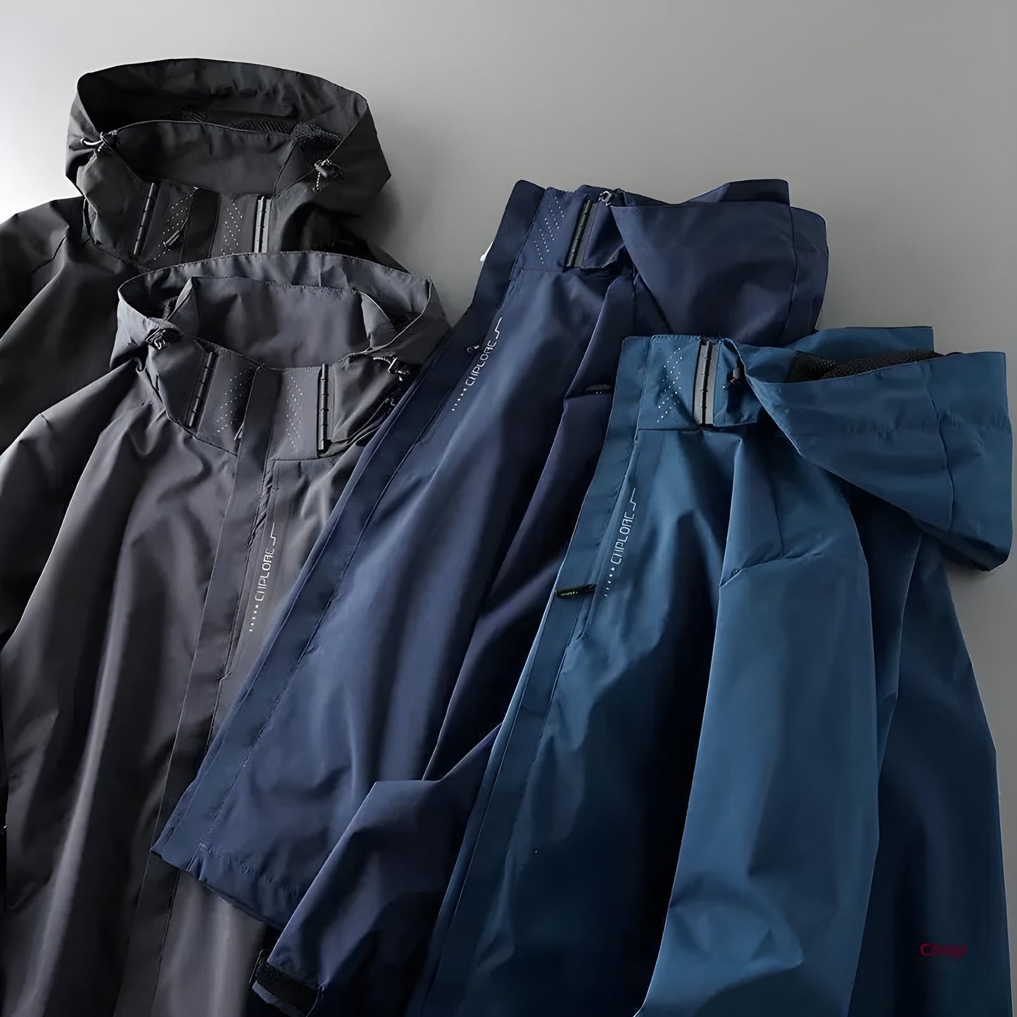 Veste de pluie fiable aux accents élégants pour les sorties à la mode